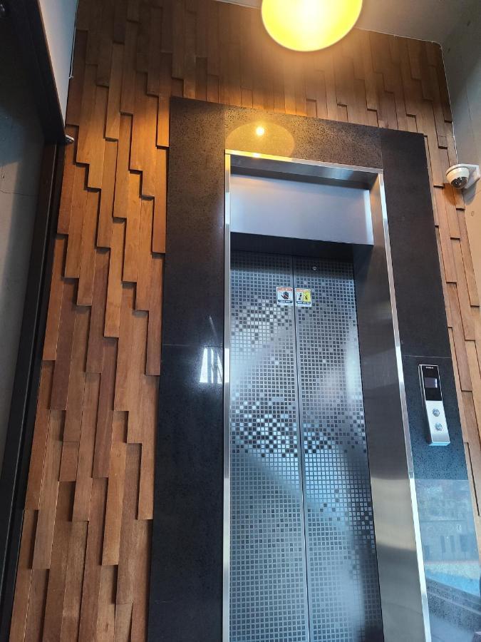 Jinwoo Prestige Hotel Geoje Buitenkant foto