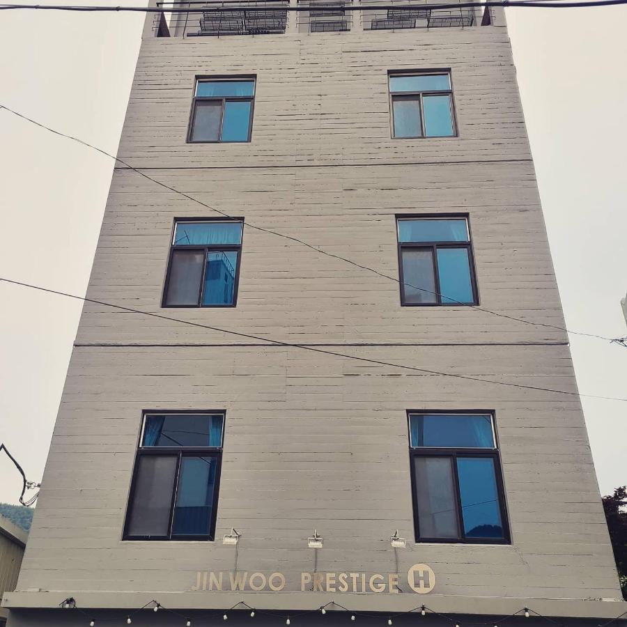 Jinwoo Prestige Hotel Geoje Buitenkant foto